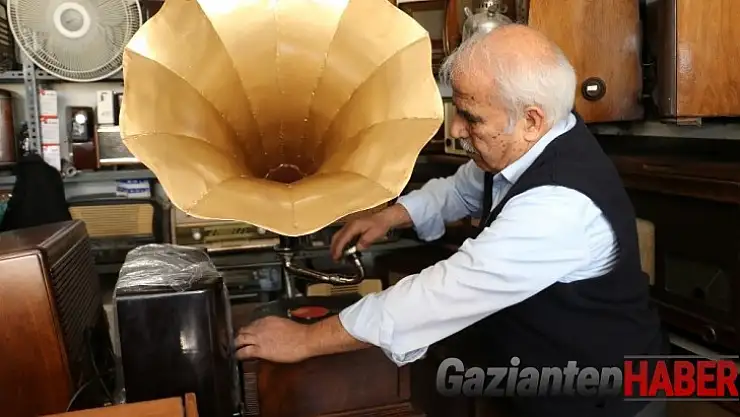 Radyoların arasında geçen bir ömür