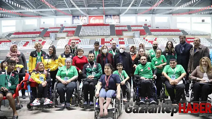 Şahin: 'Gaziantep modeli size deniz olmadan da yüzme şampiyonu nasıl olunacağını gösterir'