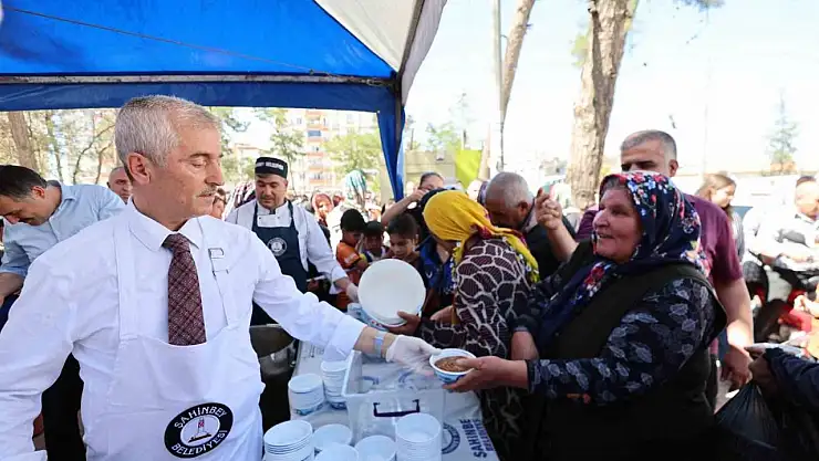 Şahinbey Belediyesi aşure geleneğini sürdürüyor