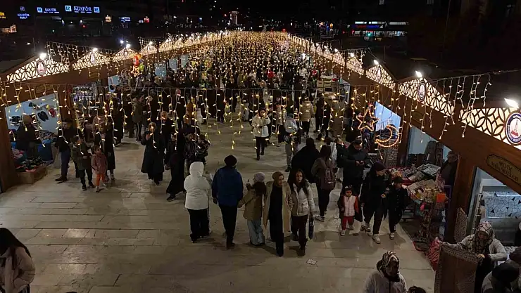 Şahinbey'de Ramazan Sokağı'na ilgi yoğun