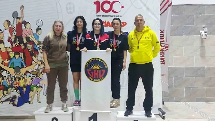 Şampiyonlar yine Gaziantep Kolej Vakfı'ndan çıktı