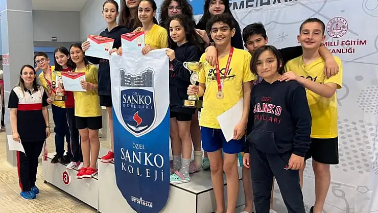SANKO Okulları yüzmede beş altın madalya kazandı