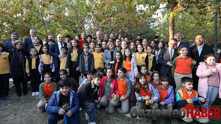 Şehit Öğretmen Ayşenur Alkan'ın ismi kütüphanede yaşayacak