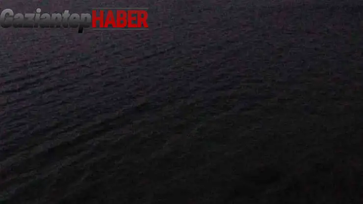Serinlemek için Fırat Nehri'ne giren genç kayboldu