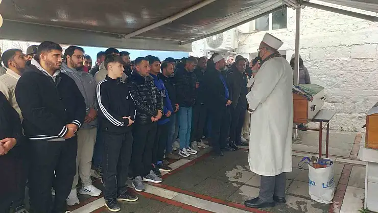 Sevgilisi tarafından öldürülen 14 yaşındaki kız defnedildi
