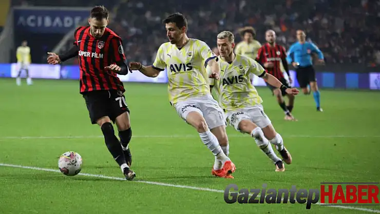 Spor Toto Süper Lig: Gaziantep FK: 0 - Fenerbahçe: 1 (İlk yarı)