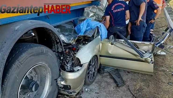 TAG Otoyolu'nda 4 aracın karıştığı kazada 3 kişi öldü