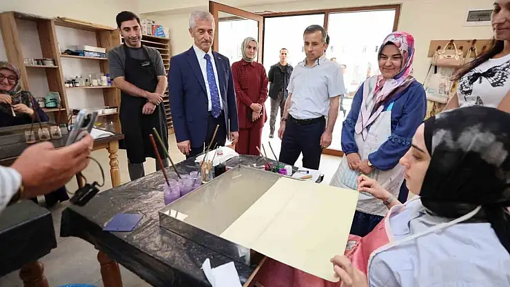 Tahmazoğlu Şahinbey Millet Cami ve Külliyesi'ni ziyaret etti