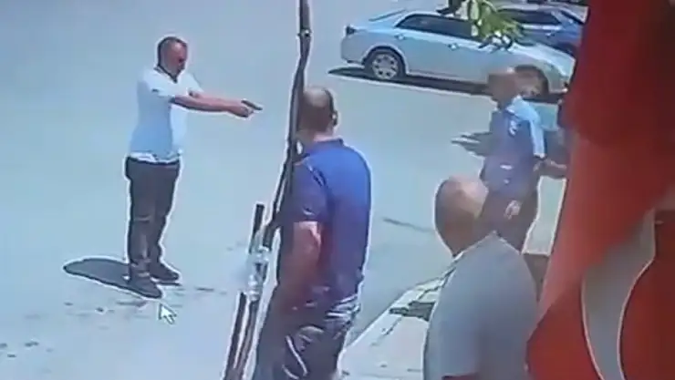 Taksicinin kardeşi tarafından vurulma anları kamerada: Önce vurmuş sonra 112'yi aramış