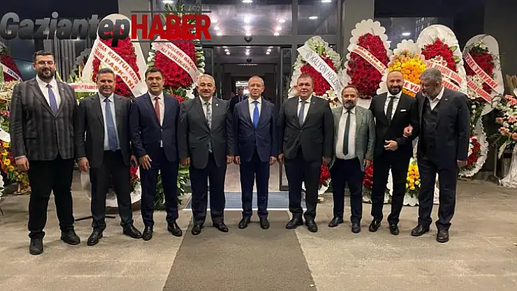 Tancan ailesin mutlu günü