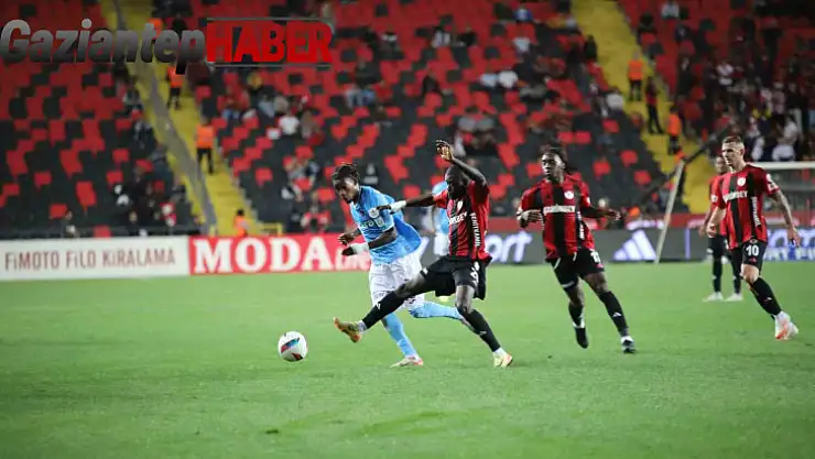 Trendyol Süper Lig: Gaziantep FK: 0 - Trabzonspor: 0 (İlk yarı)
