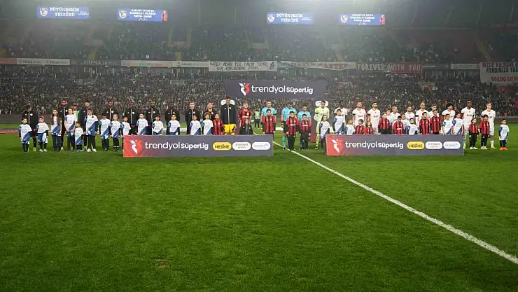 Trendyol Süper Lig: Gaziantep FK: 0 - Galatasaray: 1 (Maç devam ediyor)