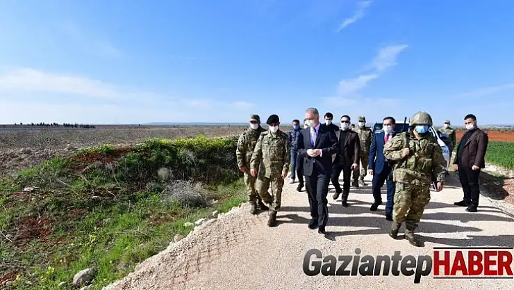 Vali Gül sınır hattında denetimde