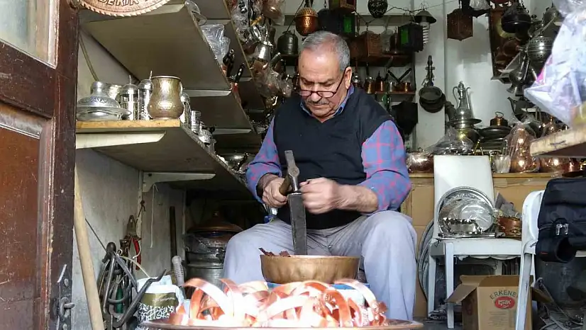 Bakır bileklikler yeniden moda oldu