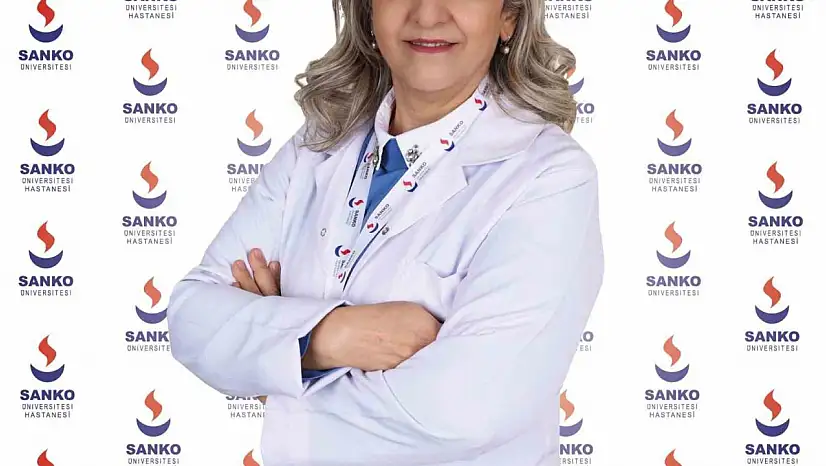 Cilt lekeleri en sık güneş hasarına bağlı nedenlerle görülür