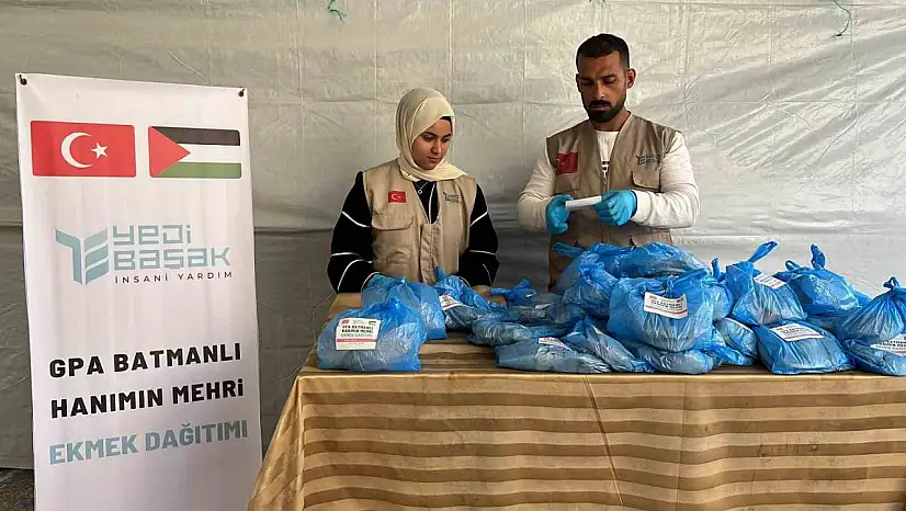 Düğününde mehir olarak verilen altınlarını Gazze'ye bağışladı