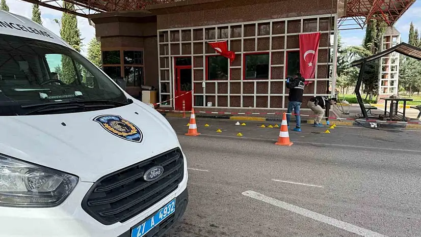 Gaziantep havalimanı girişindeki arbedede silah ateş aldı: 1'i polis 2 yaralı