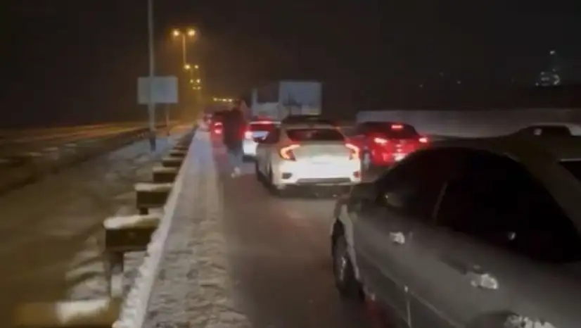 Gaziantep-Kahramanmaraş karayolunda kar esareti