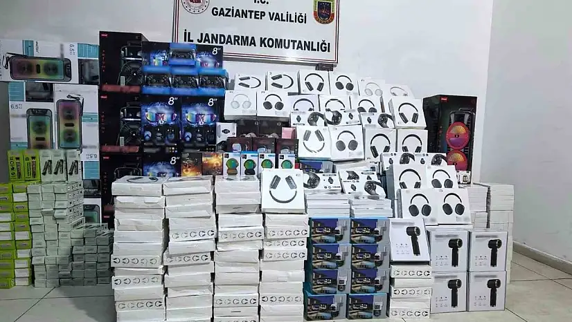 Gaziantep'te 1,5 milyon TL değerinde kaçak elektronik eşya ele geçirildi