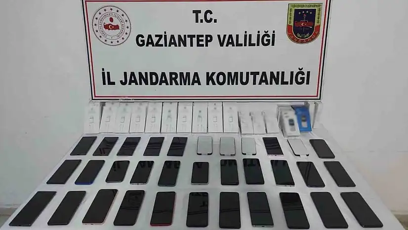 Gaziantep'te 800 bin TL değerinde  kaçak telefon ele geçirildi
