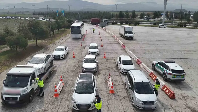 Gaziantep'te dron destekli trafik denetimi: 116 sürücüye 160 bin TL ceza