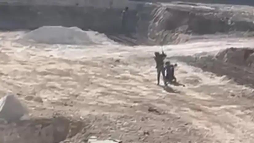 Gaziantep'te tepki çeken görüntü: Çocuk işçiye inşaat alanında darp