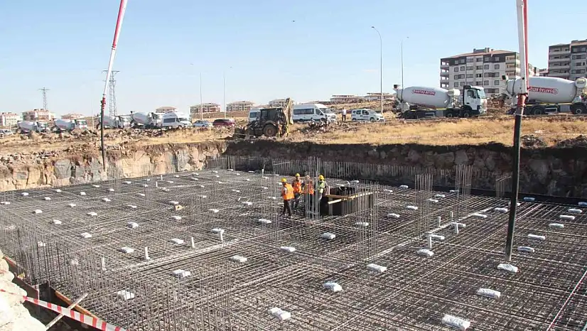 Gaziantep'te yeni konutların temeli atıldı