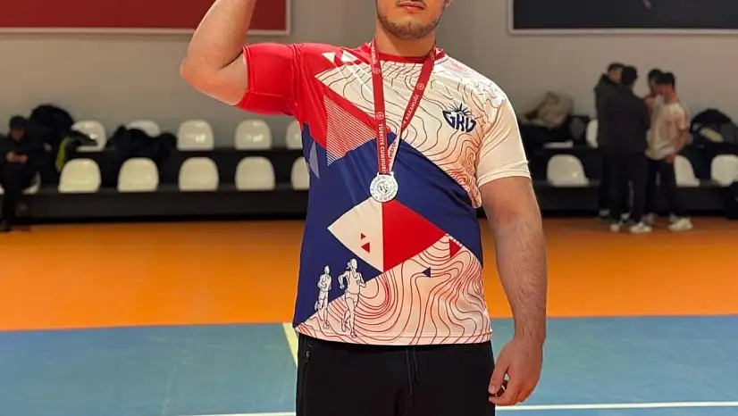 GKVli Çankaya'nın bilek güreşi başarısı
