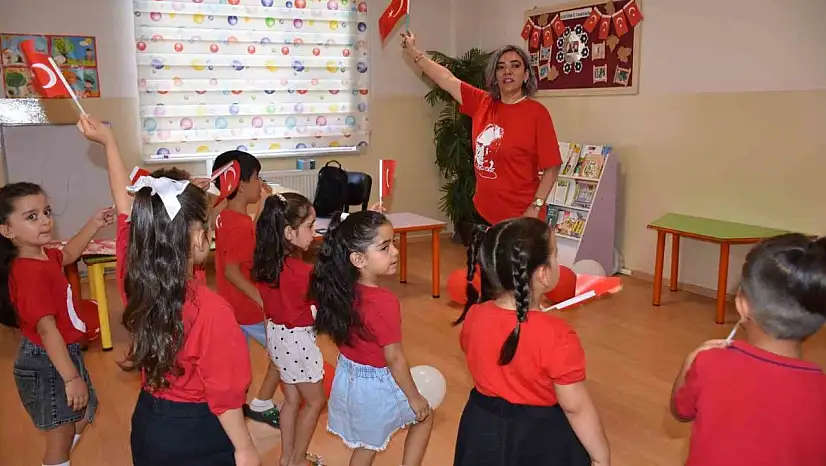 Şahinbeyli minikler 30 Ağustos Zafer Bayramı'nı kutladı