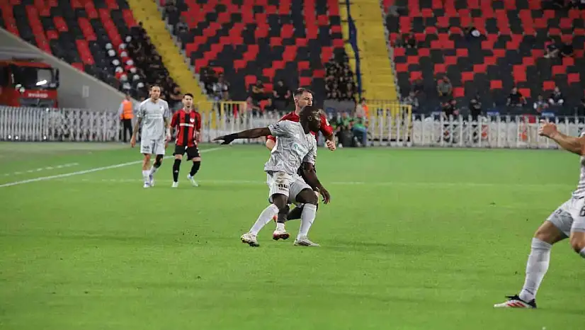 Trendyol Süper Lig: Gaziantep FK: 0 - Kocaelispor: 0 (Maç devam ediyor)