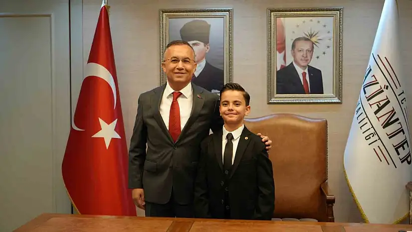 Vali Çerber, 23 Nisan'da koltuğunu devretti