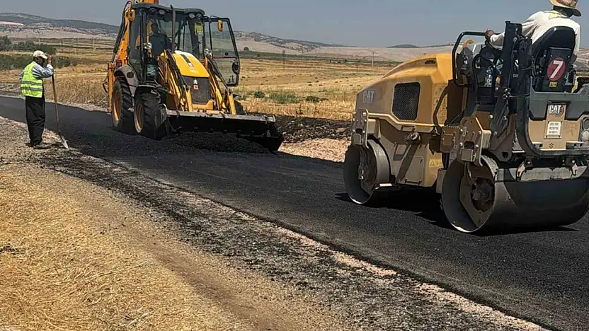 Araban Altınpınar ve Karababa yollarında bakım onarım çalışmaları devam ediyor