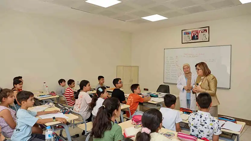 Başkan Şahin, yaz okullarından faydalanan çocuklar ile bir araya geldi