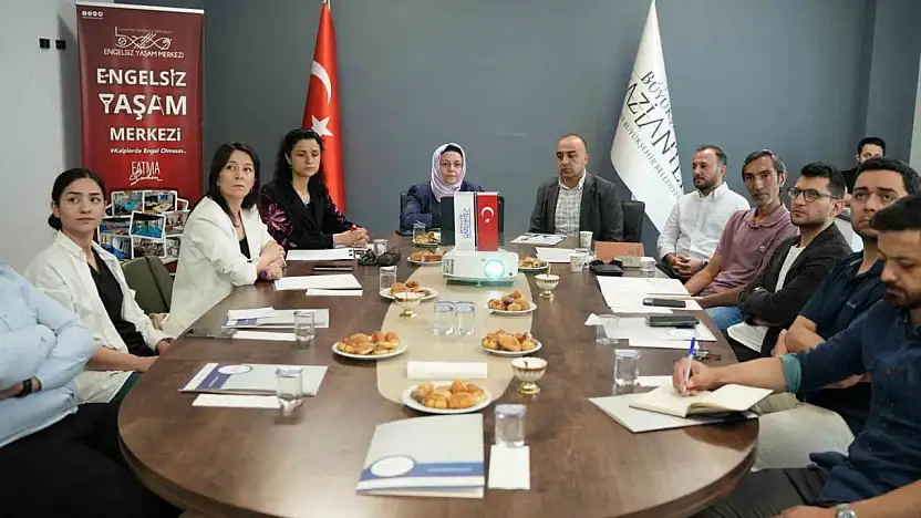 Engelsiz Yaşam Merkezi'nde bilim kurulu kuruldu