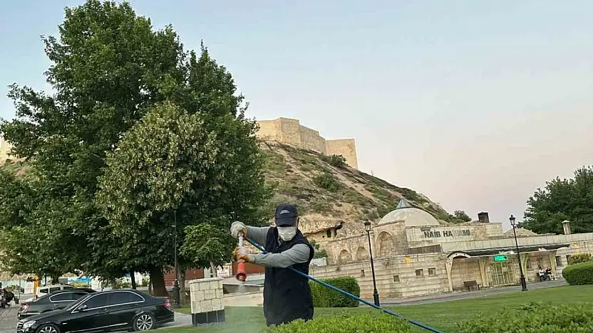 Gaziantep Büyükşehir'den kene ve diğer zararlılara karşı tedbir amaçlı ilaçlama