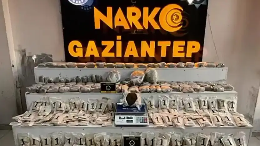 Gaziantep'te 21 kilo reçine esrar ele geçirildi: 4 şahıs tutuklandı