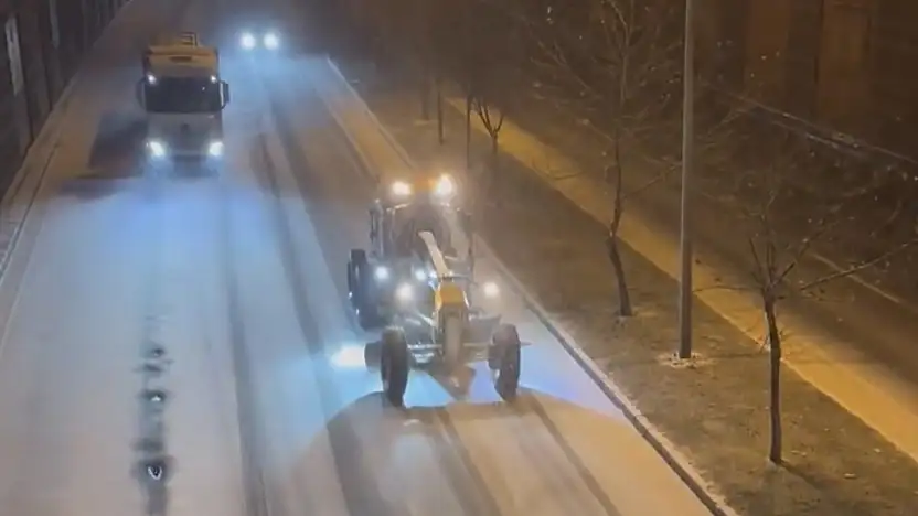 Gaziantep'te beklenen kar yağışı etkisini göstermeye başladı