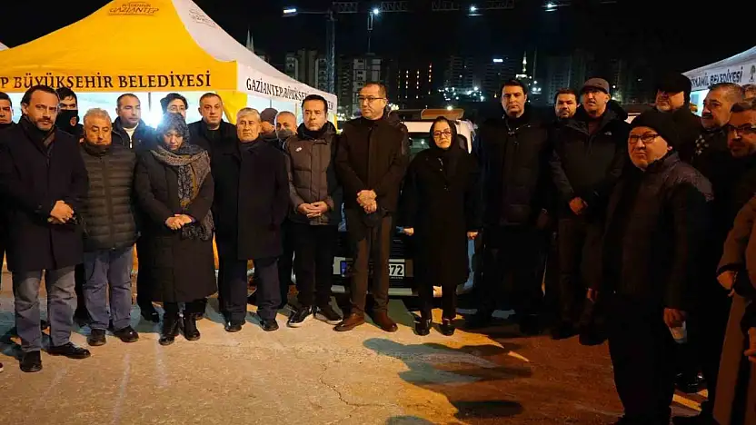 Gaziantep'te deprem şehitleri 3'üncü yılında göz yaşlarıyla anıldı