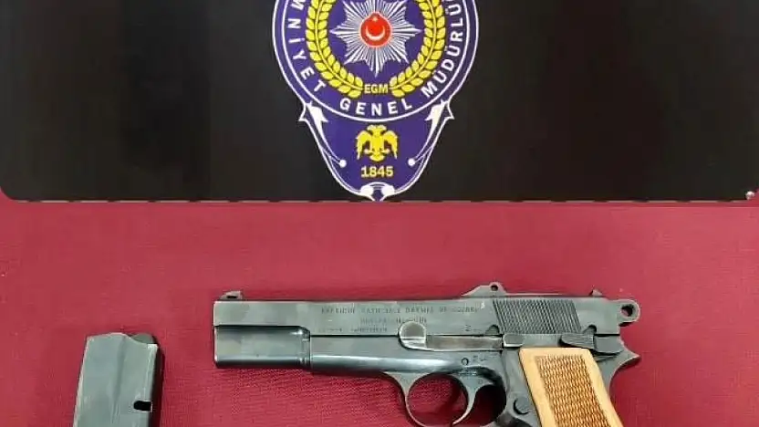 Gaziantep'te düğünde havaya ateş eden şahıs yakalandı: Ateş etme anları kamerada