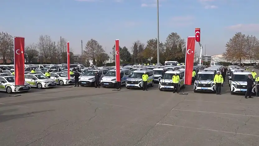 Gaziantep'te emniyet ve jandarmaya 210 yeni araç teslim edildi