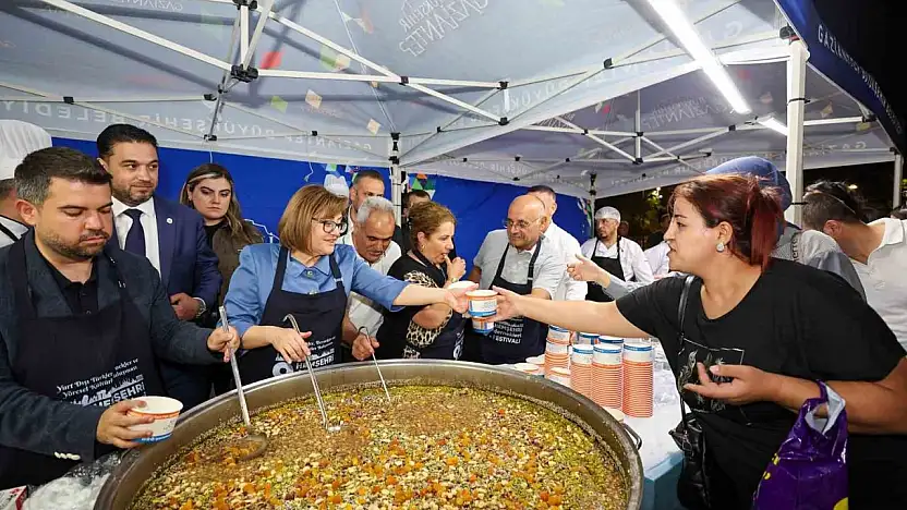 Gaziantep'te Hemşehri Dernekleri Festivali yoğun ilgi gördü