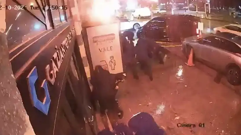 Gaziantep'te lüks restorana saldırı anı kameraya yansıdı