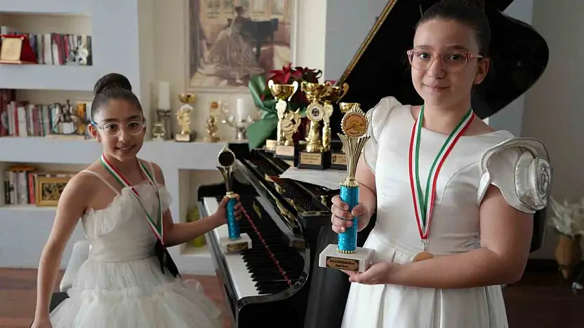 Gaziantep'te minik piyanistler dünya şampiyonu oldu