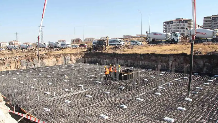 Gaziantep'te yeni konutların temeli atıldı