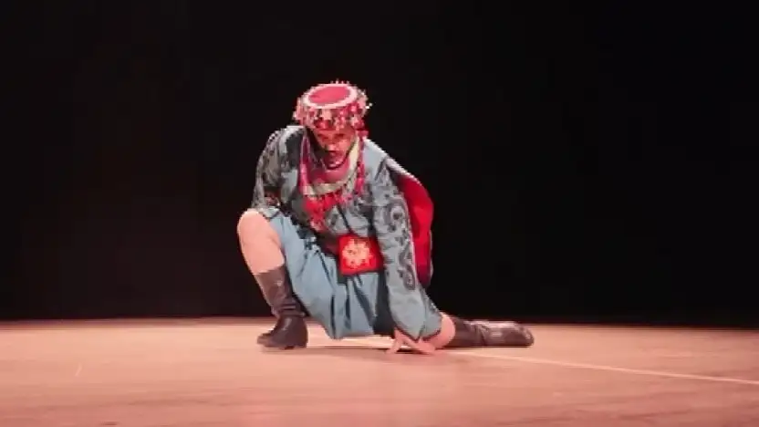 Gösteri sırasında ters hareket yapan dansçının çapraz bağları koptu