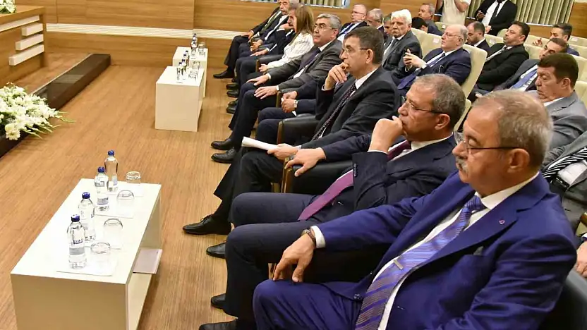 GSO Başkanı Ünverdi iş dünyasının taleplerini Cevdet Yılmaz'a sundu
