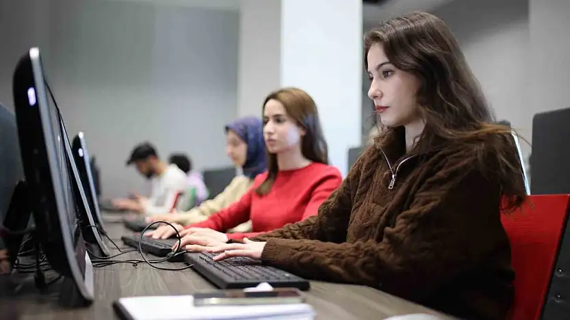Hasan Kalyoncu Üniversitesi, girişimci ve yenilikçi üniversiteler arasında zirveye yükseldi