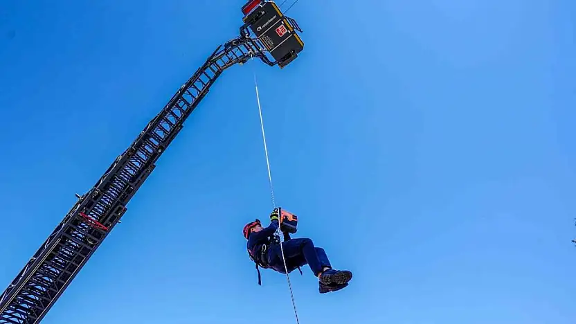 İtfaiye Haftası çeşitli etkinliklerle kutlandı