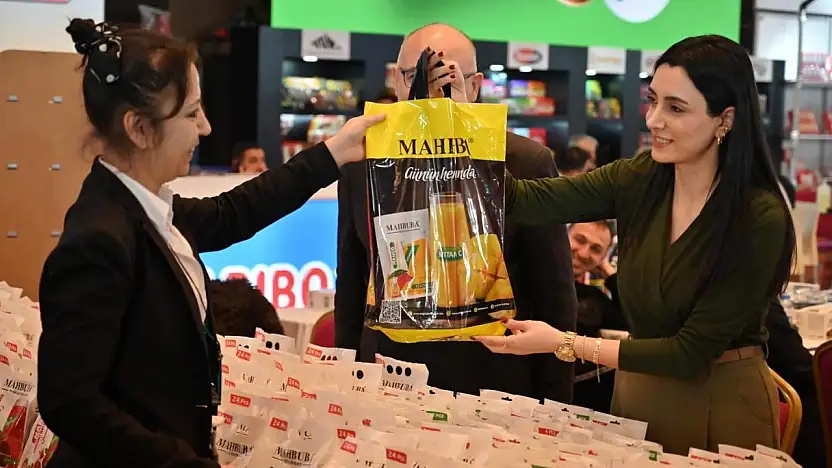 Mahbuba, Antalya'da göz doldurdu