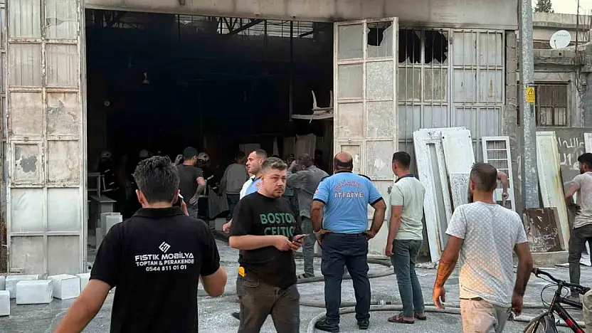 Mobilya dükkanında yangın